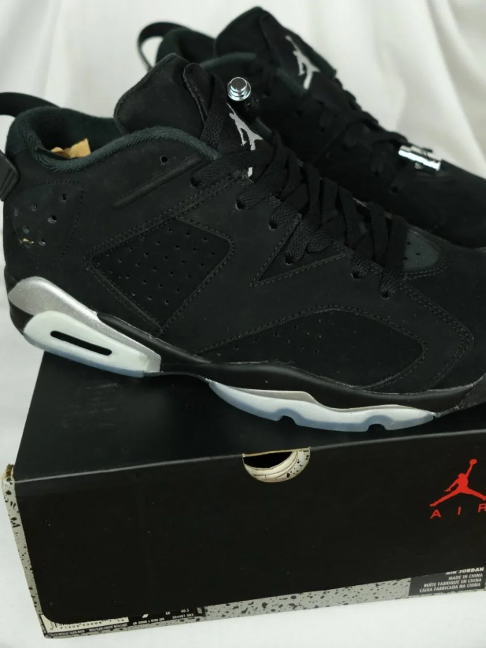 NWT Nike Air Jordan 6 Retro Low Suede Sneakers Black Size 9